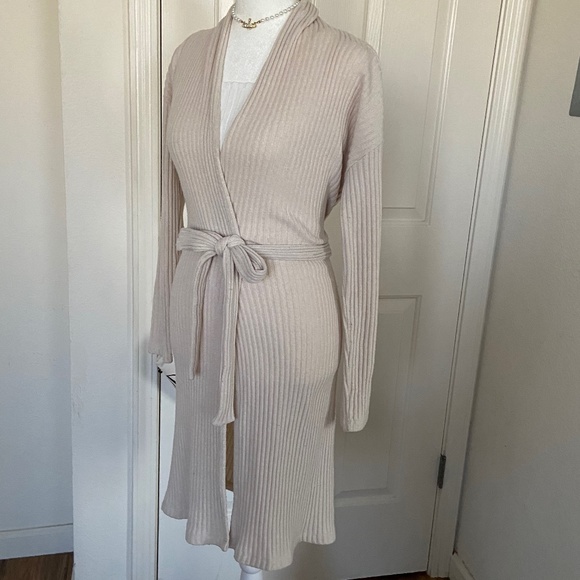 ✧ GAP Beige Tie Long Cardigan ✧ - Picture 3 of 10